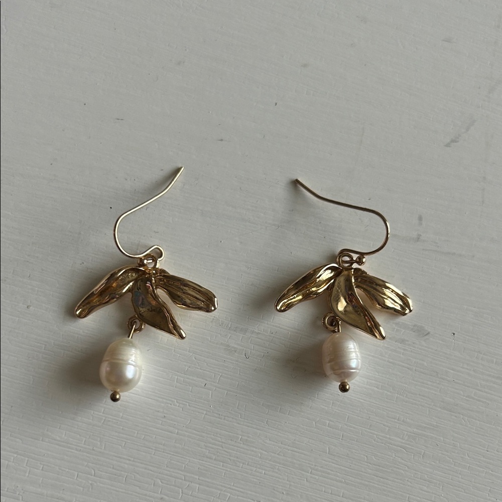 Gold Leaf Pearl Drop Earrings